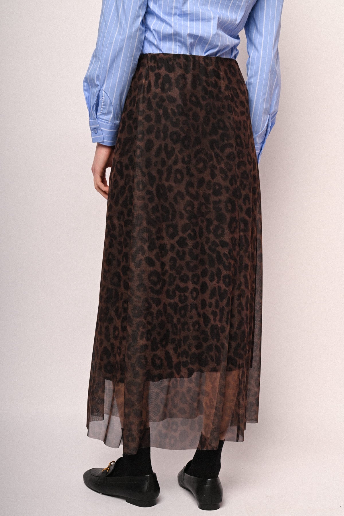 Falda midi de tul con estampado animal marrón oscuro, bajo transparente