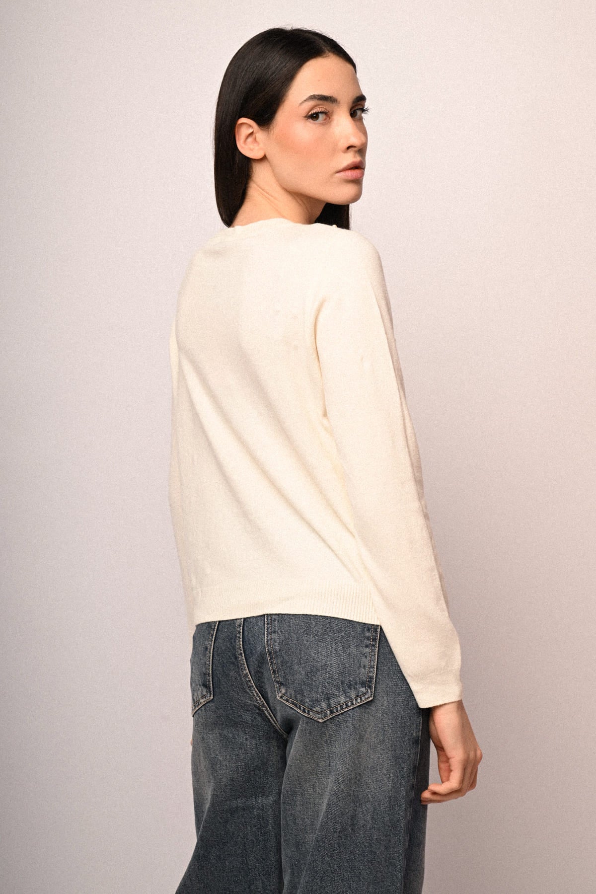 Jersey blanco con espalda lisa y mangas largas